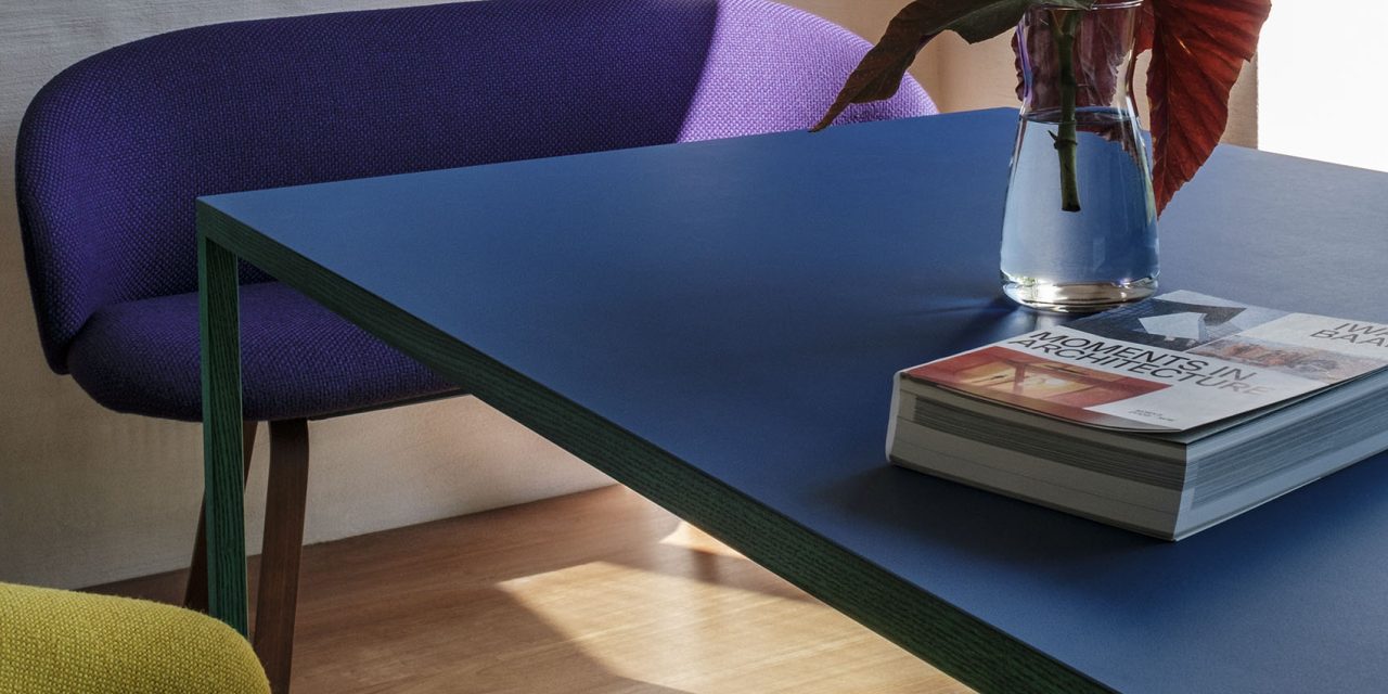 De Slim Table van Arco is jarig en bekent kleur